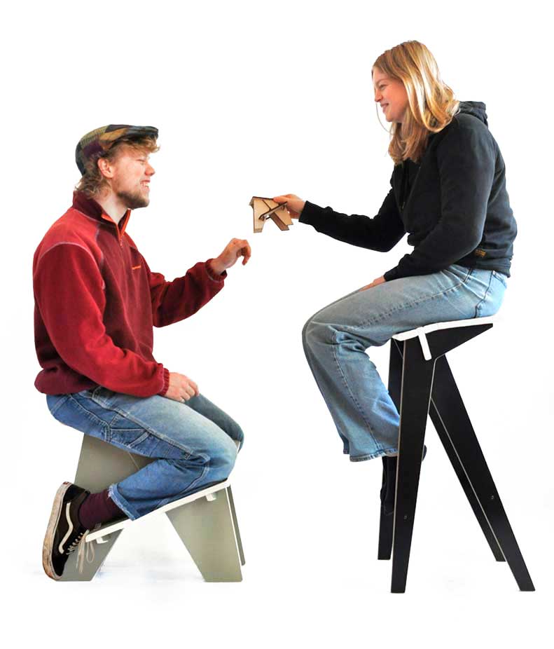 Ergonomische knie-kruk falabella en Sta-kruk Okapi