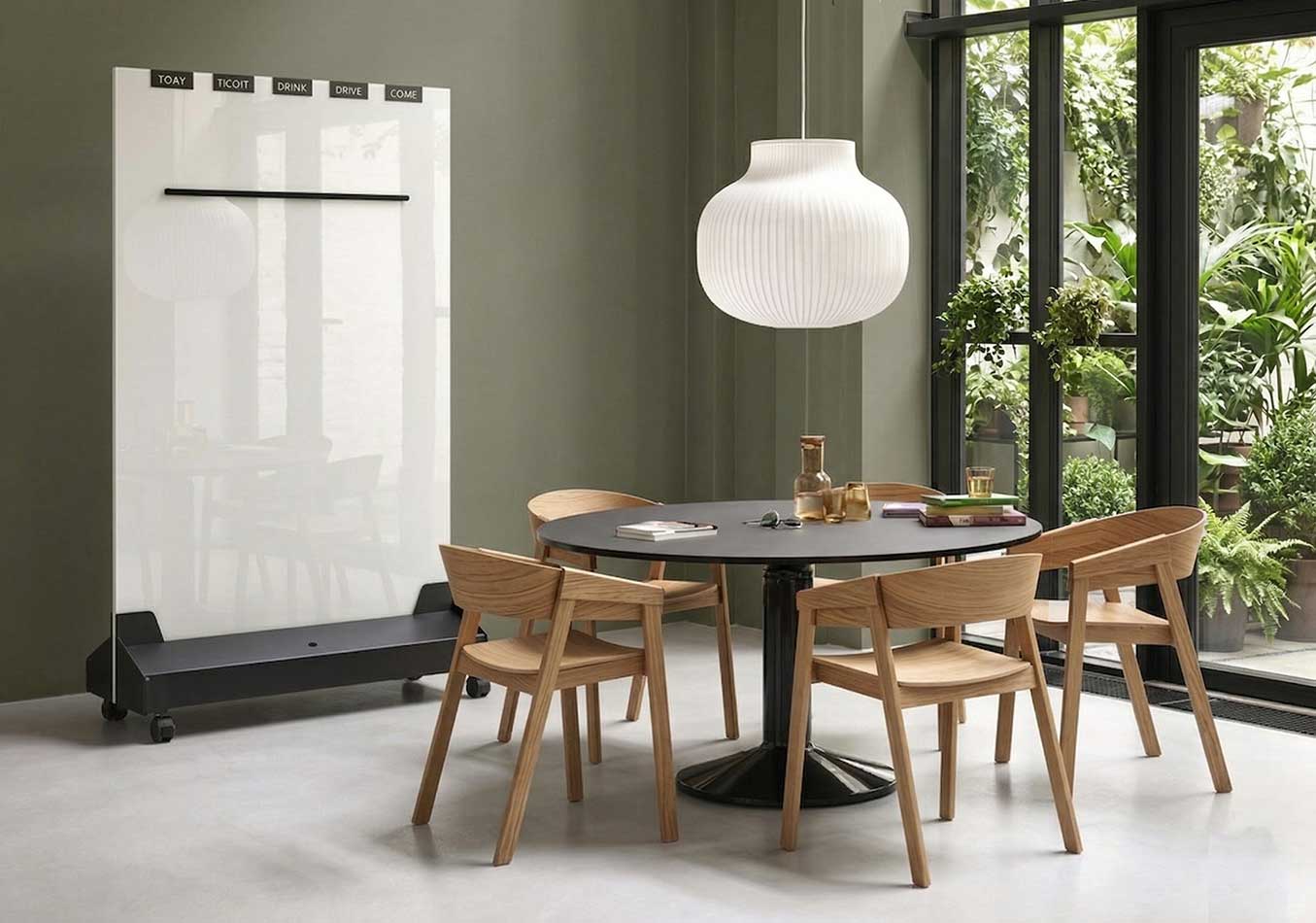 PAD agile whitboard with paperroller en opbergbox